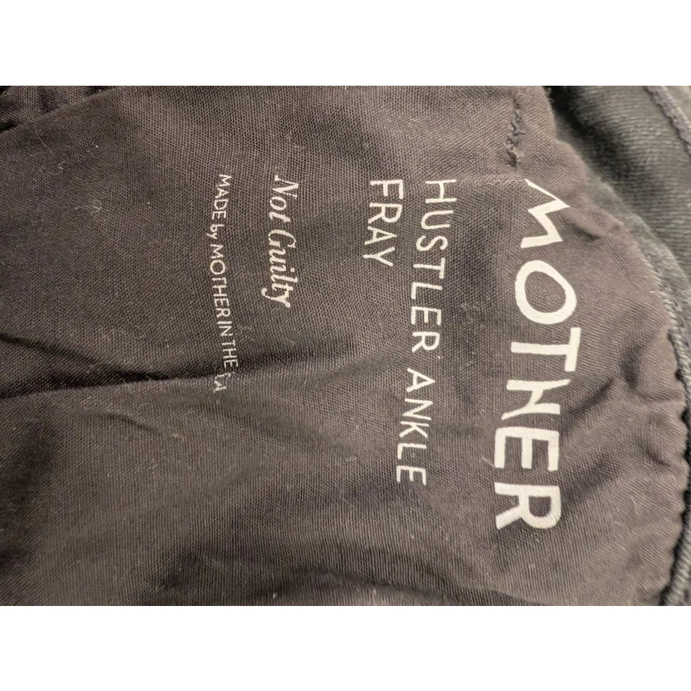 MOTHER Hustler Ankle Fray Black Jeans Size 26 Denim Pants Revolve Cropped Flared